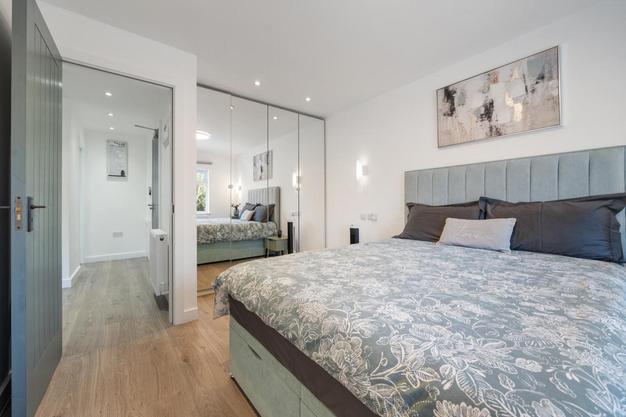 Appartement Newly Refurbished 2 Bed Flat à Mill Hill Extérieur photo